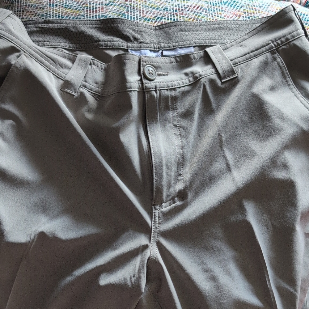 Columbia Men's Cargo Shorts - Gray